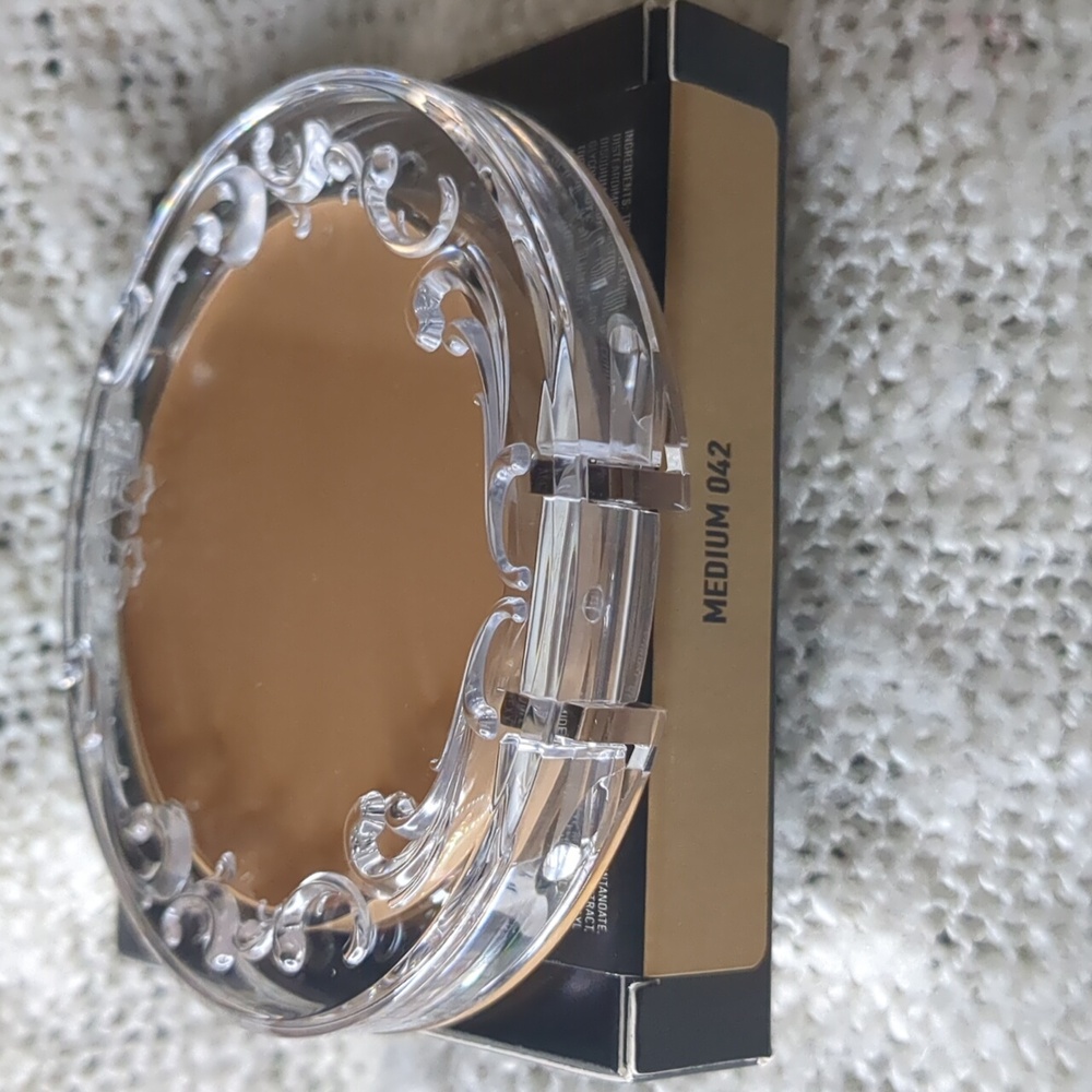 KVD (Kat Von D) Good Apple Foundation Balm in Medium (042), 10g/0.35oz - Picture 2 of 10